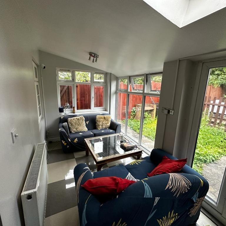 London Comfy Doubles Aparthotel Exteriör bild